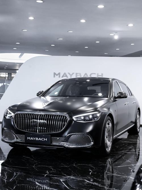 成都345岚图汽车的售后服务让用户无忧出行，迈巴赫未来的豪华车趋势